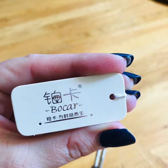 NWT layered stone/wood necklace - Picture 5 of 6